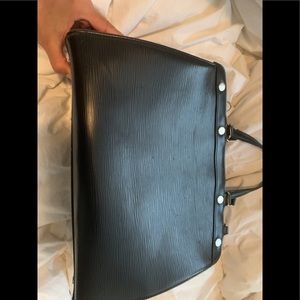 Louis Vuitton brea black Epi leather